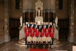 Foto di gruppo nella Chiesa Parrocchiale di Gessate