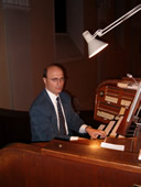 L'organista Emilio Brambilla